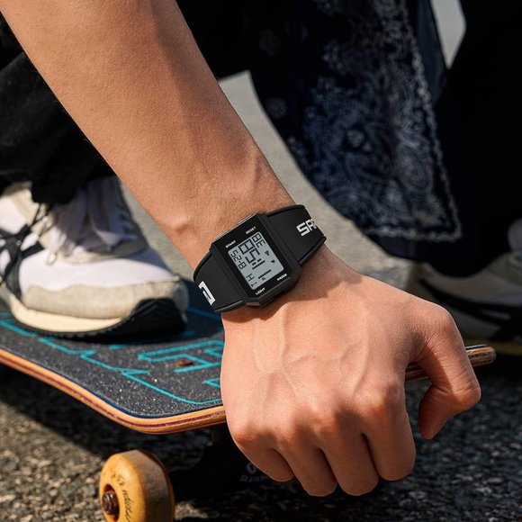 Men's Multi-Functional Square Sports Glow Waterproof Wristwatch Digital Watch - Picture 4 of 7